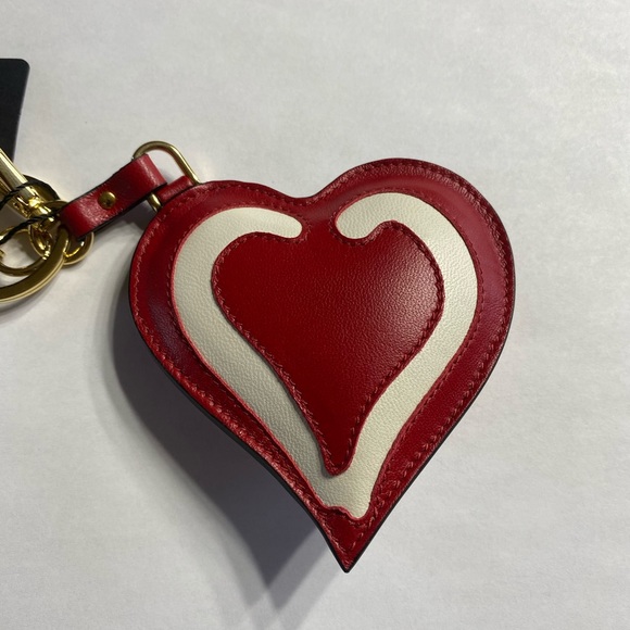 Prada Heart Keychain NEW - Picture 5 of 6